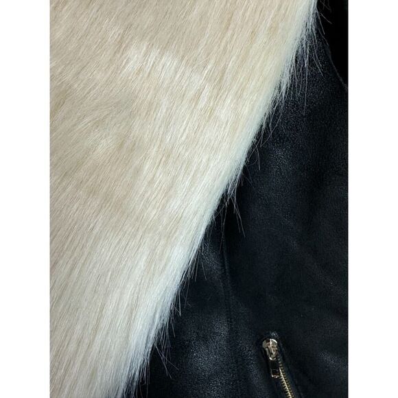 VICI EXCLUSIVE x FATE ivory faux fur black faux leather boho vest M NWT - Picture 3 of 11